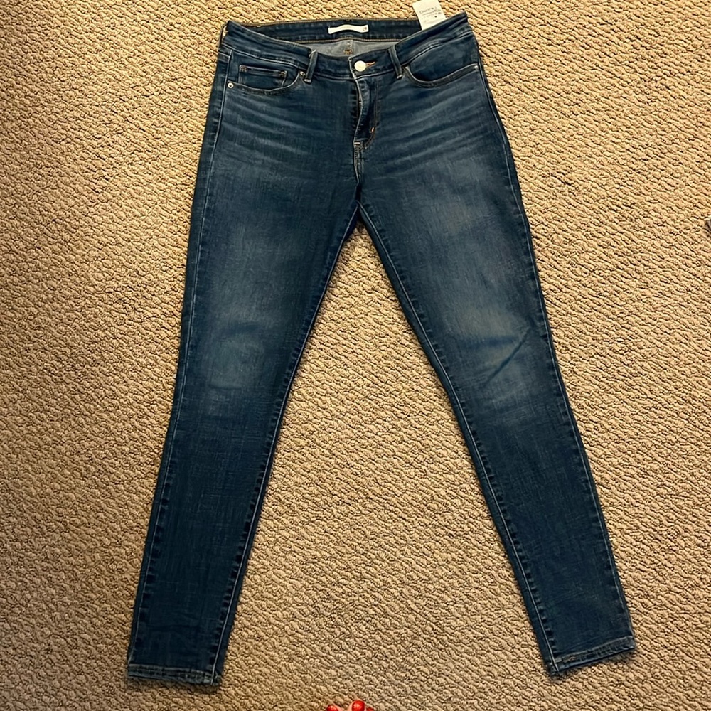 Levi’s 711 Skinny Jean - Size 29
